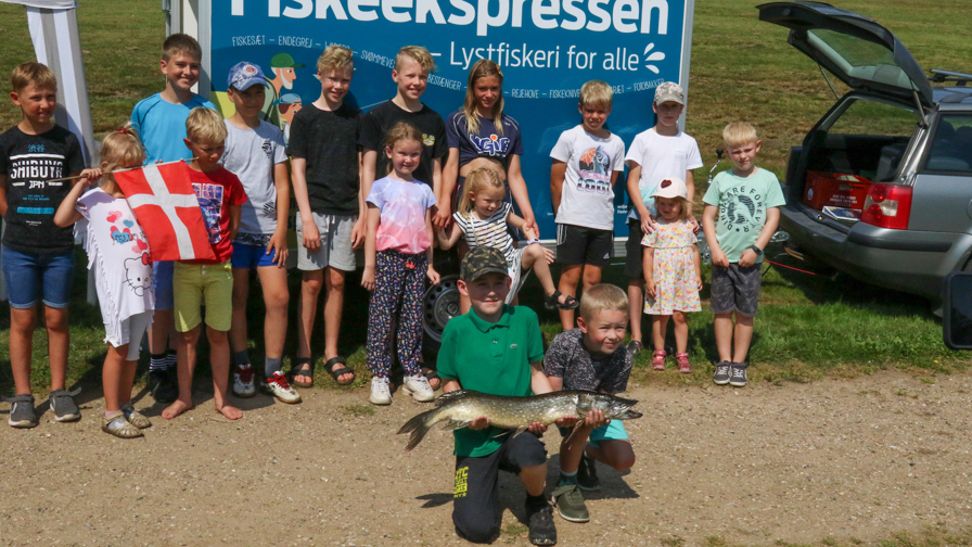 På Tur Med Fiskeekspressen Med Sønderjysk Sportsfiskerforening